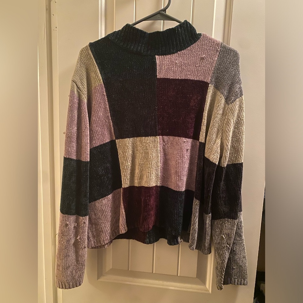 Patchwork TurtleNeck - Picture 2 of 3